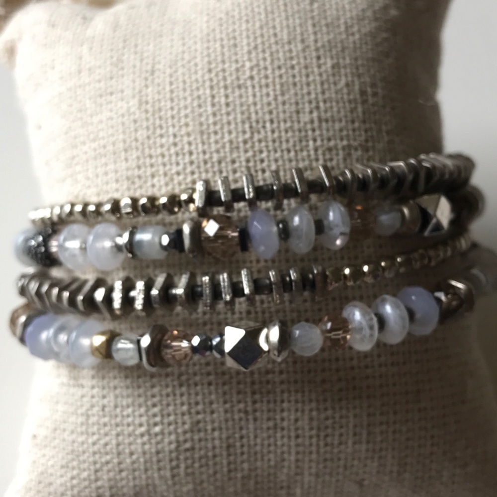 STELLA & DOT KEELY BRACELET
RETAIL $59 - Picture 2 of 8